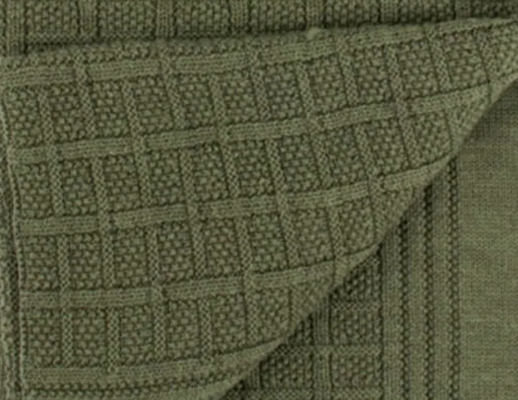 Lillelam 100%Merino Wool Classic Blanket - Green | Little Mino detail